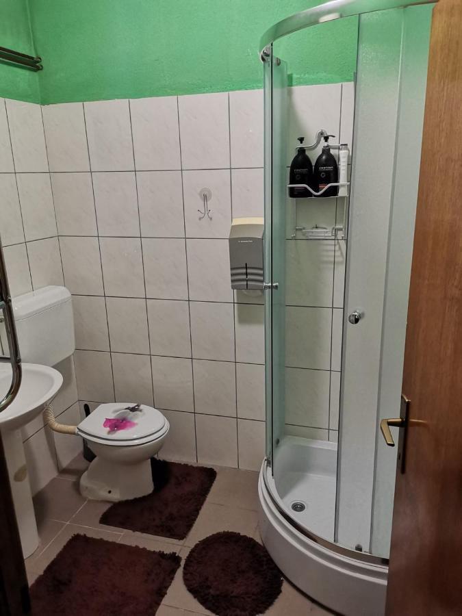 Apartman Nik-Rom Gradiska Bagian luar foto