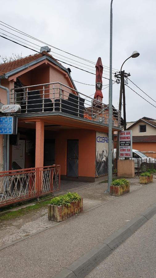 Apartman Nik-Rom Gradiska Bagian luar foto